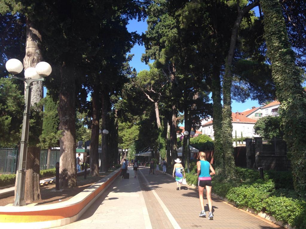 Dubrovnik Apartments Lele Екстер'єр фото